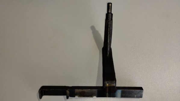 Поводок корпуса вилок КПП — 1