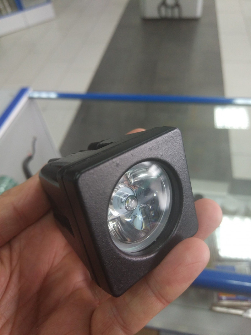 Фара светодиодная CH016 10W 1 диод по 10W  — 1